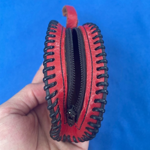 Leather coin wallet - Picture 2 of 5